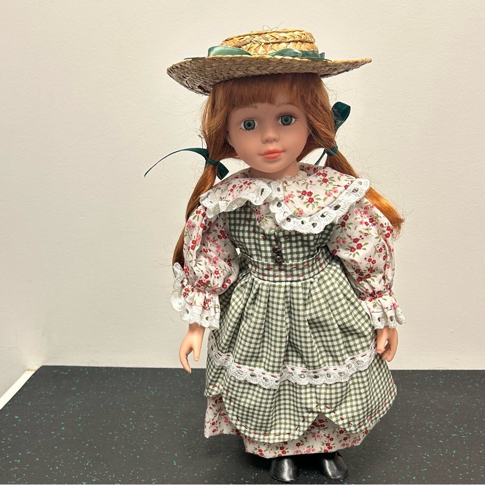 Anne of Green Gables 100 year Anniversary Vinyl Doll, 2008 - Picture 2 of 7